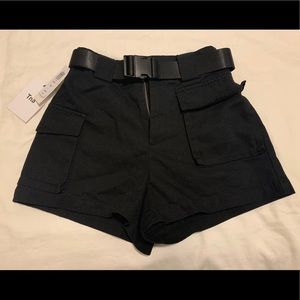 Aritzia Tna Belted Cargo Shorts